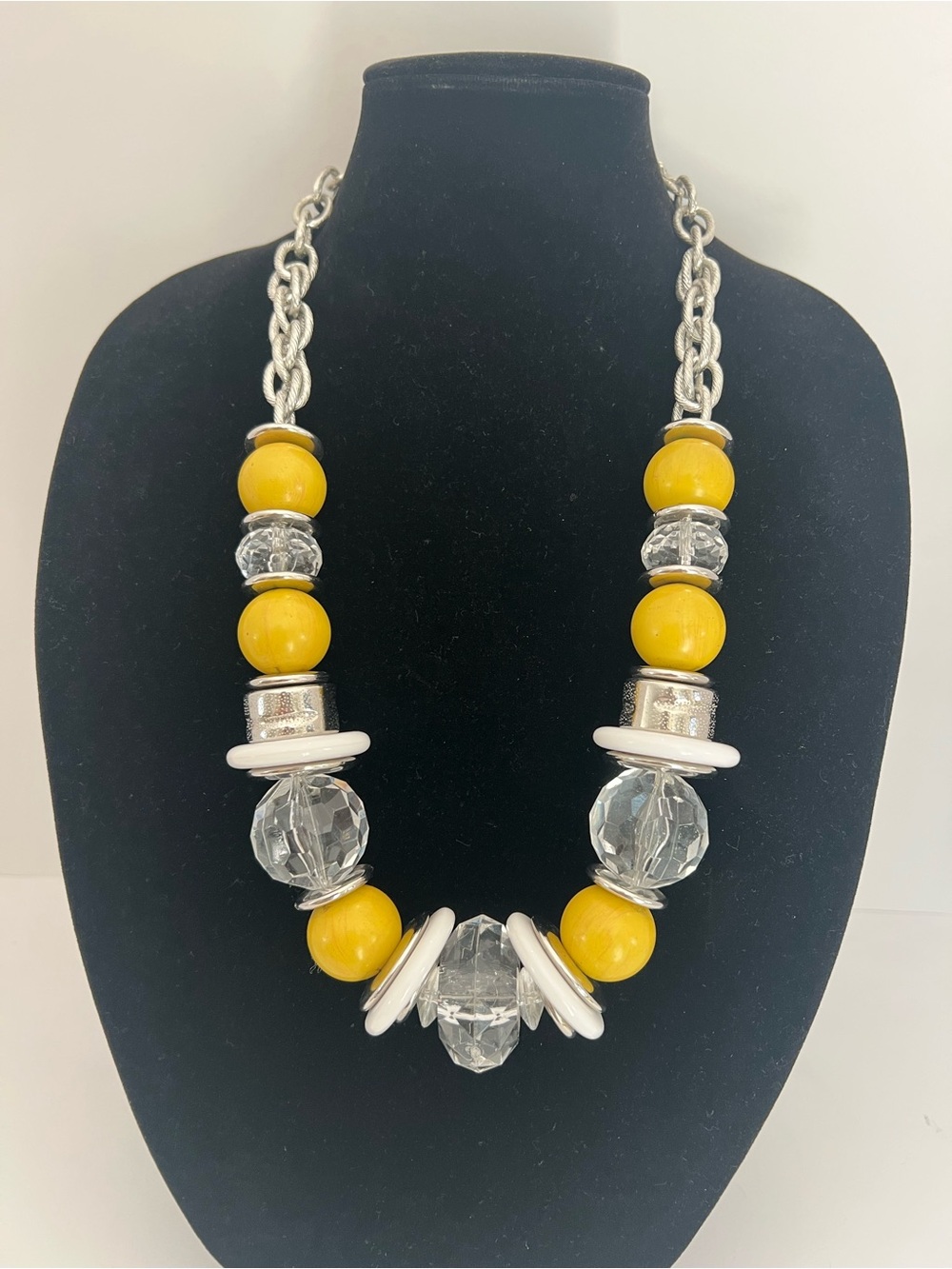 Chunky vintage  acrylic, silver tone & mustard large beaded necklace costume